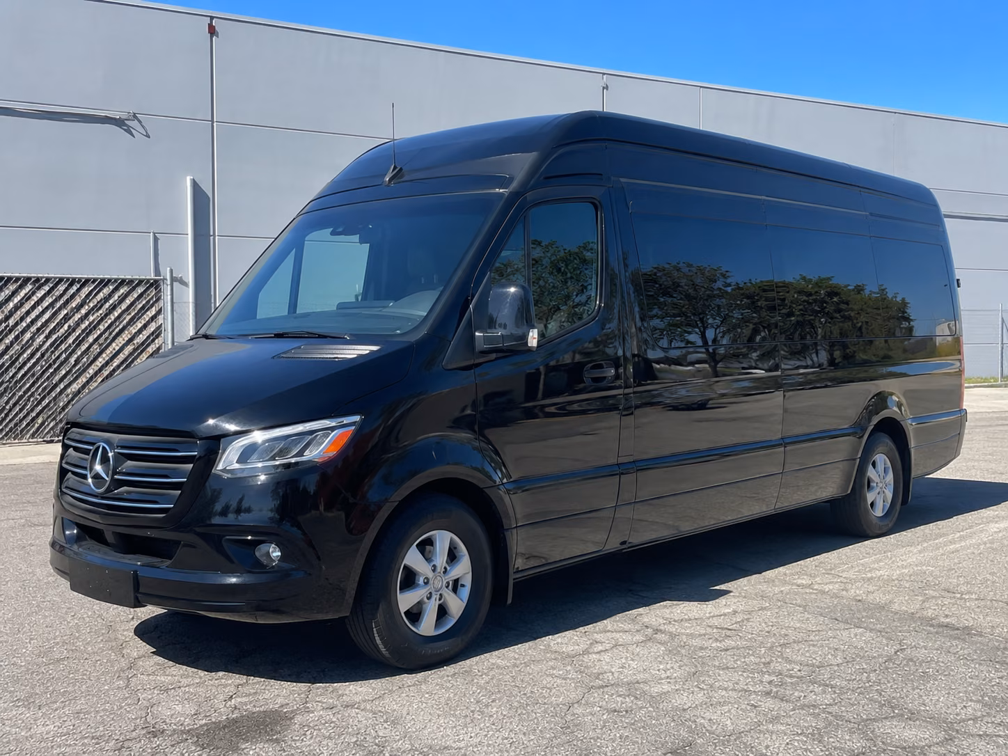 find the perfect transportation for your next wedding 1